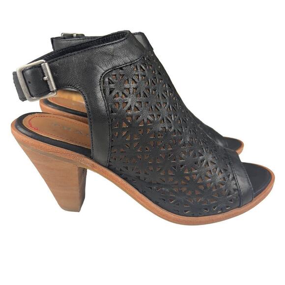 TRASK LASER CUT LEATHER SLINGBACK HEELED SANDALS IN BLACK NWOB WOMEN'S SIZE 8 - Picture 1 of 13